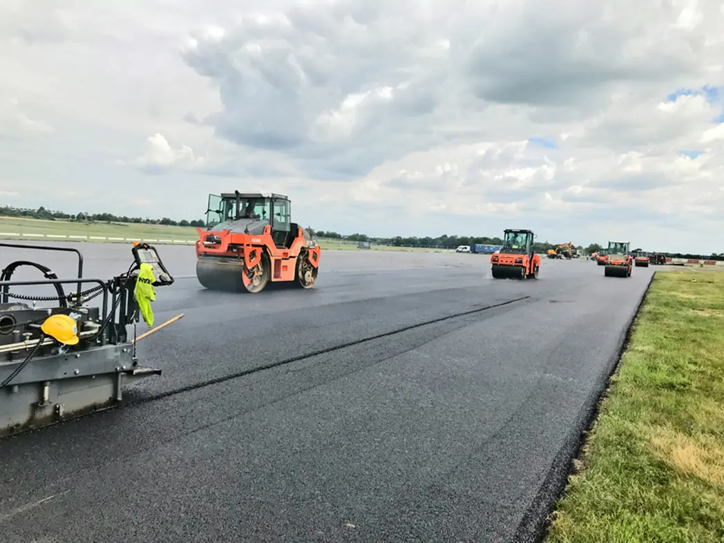 Václav Havel Airport Runway